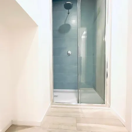 New In Central Milano