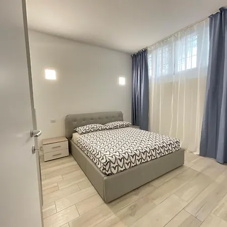 New In Central Appartement