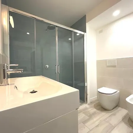 Appartement New In Central